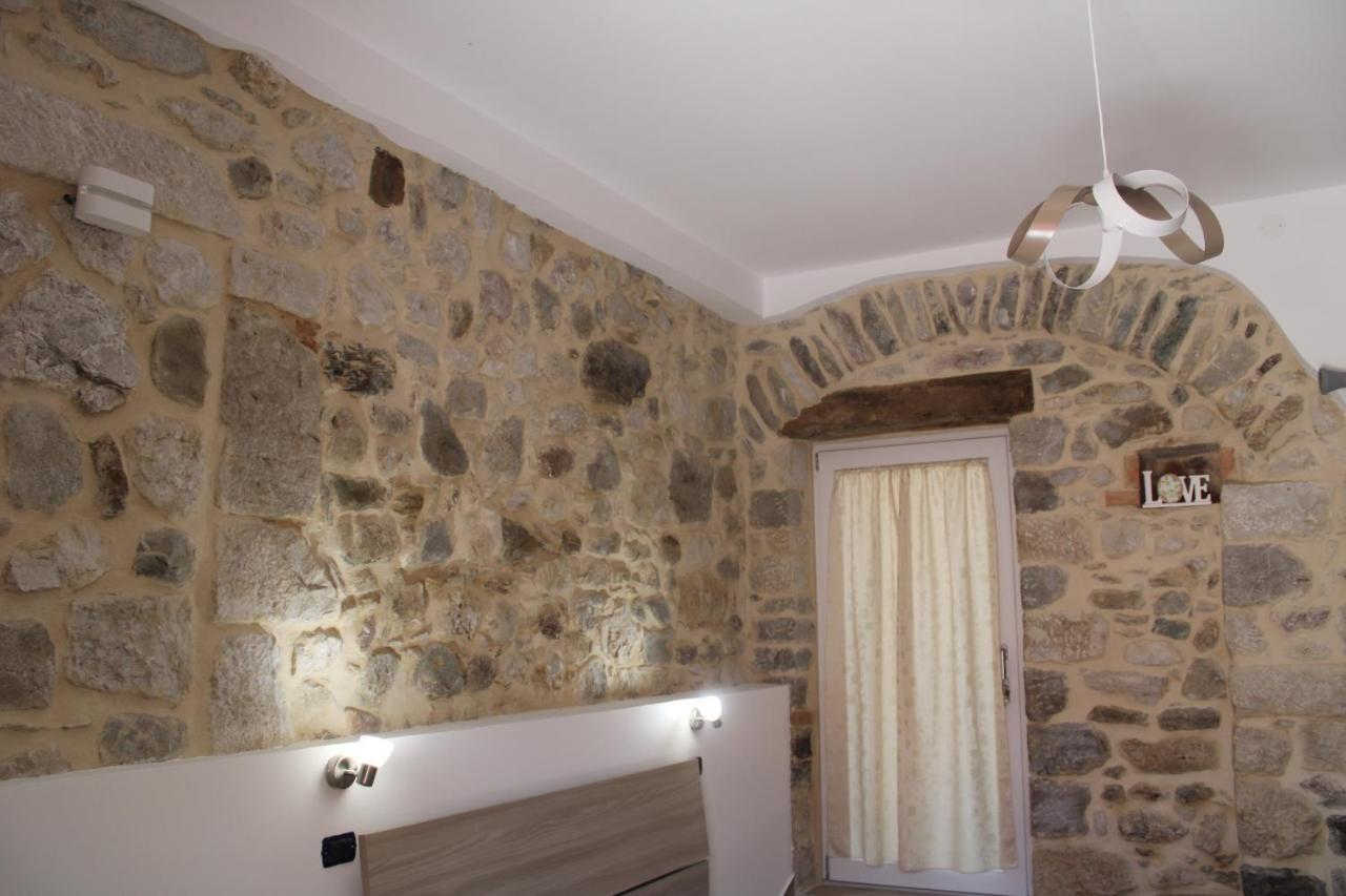 Bed and Breakfast Borgo Sole Luna Fornelli Exterior foto